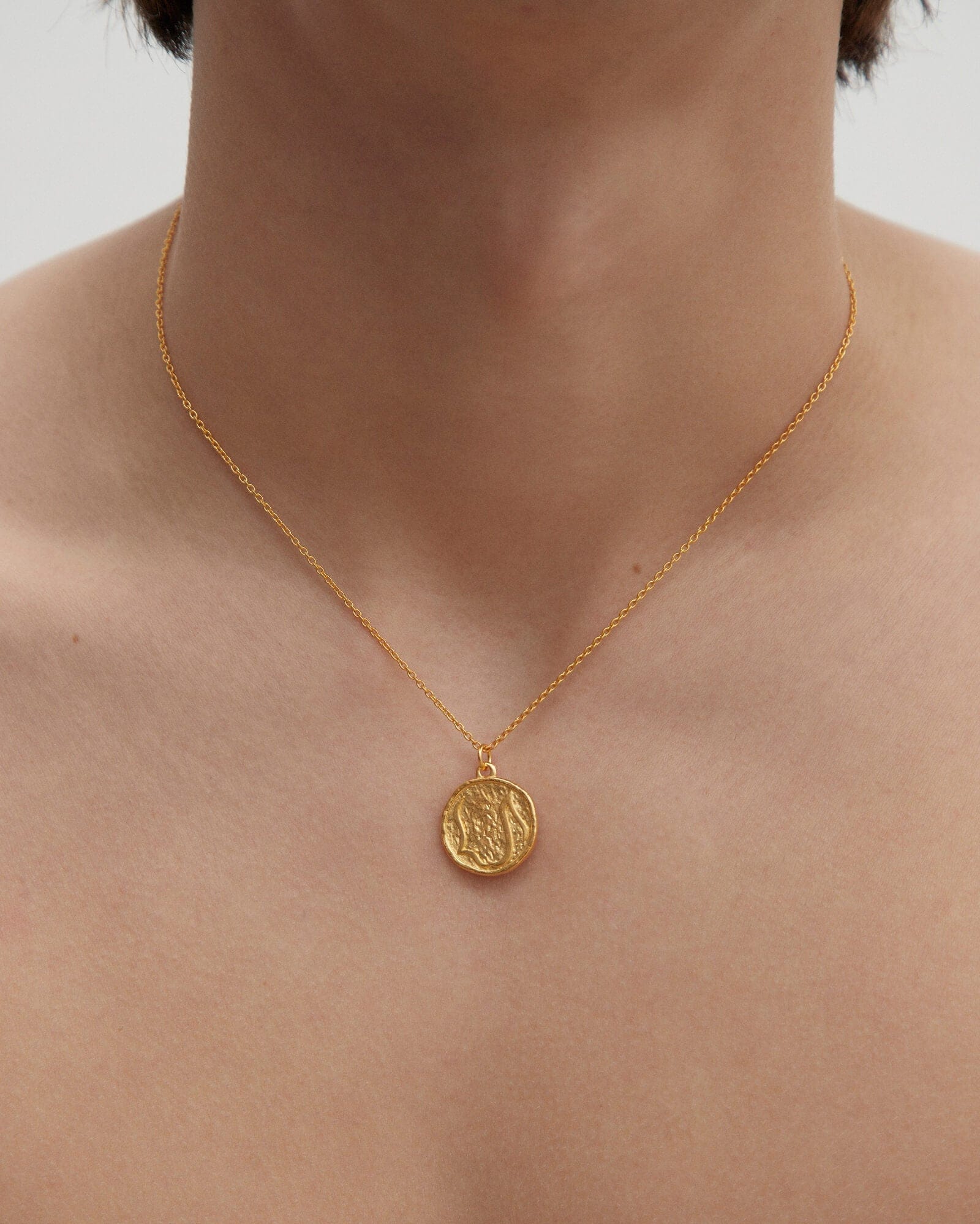 Silver Pendant Necklaces: The Perfect Accessory for Every Occasion
