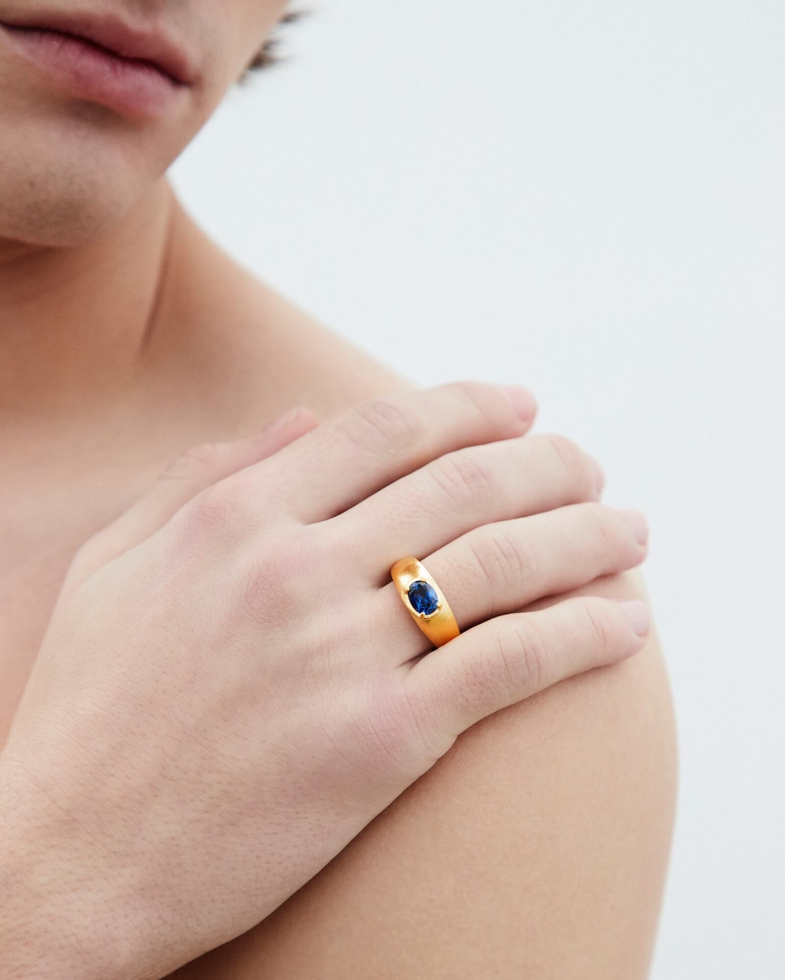 Dear Letterman Amer Sapphire Bold Ring