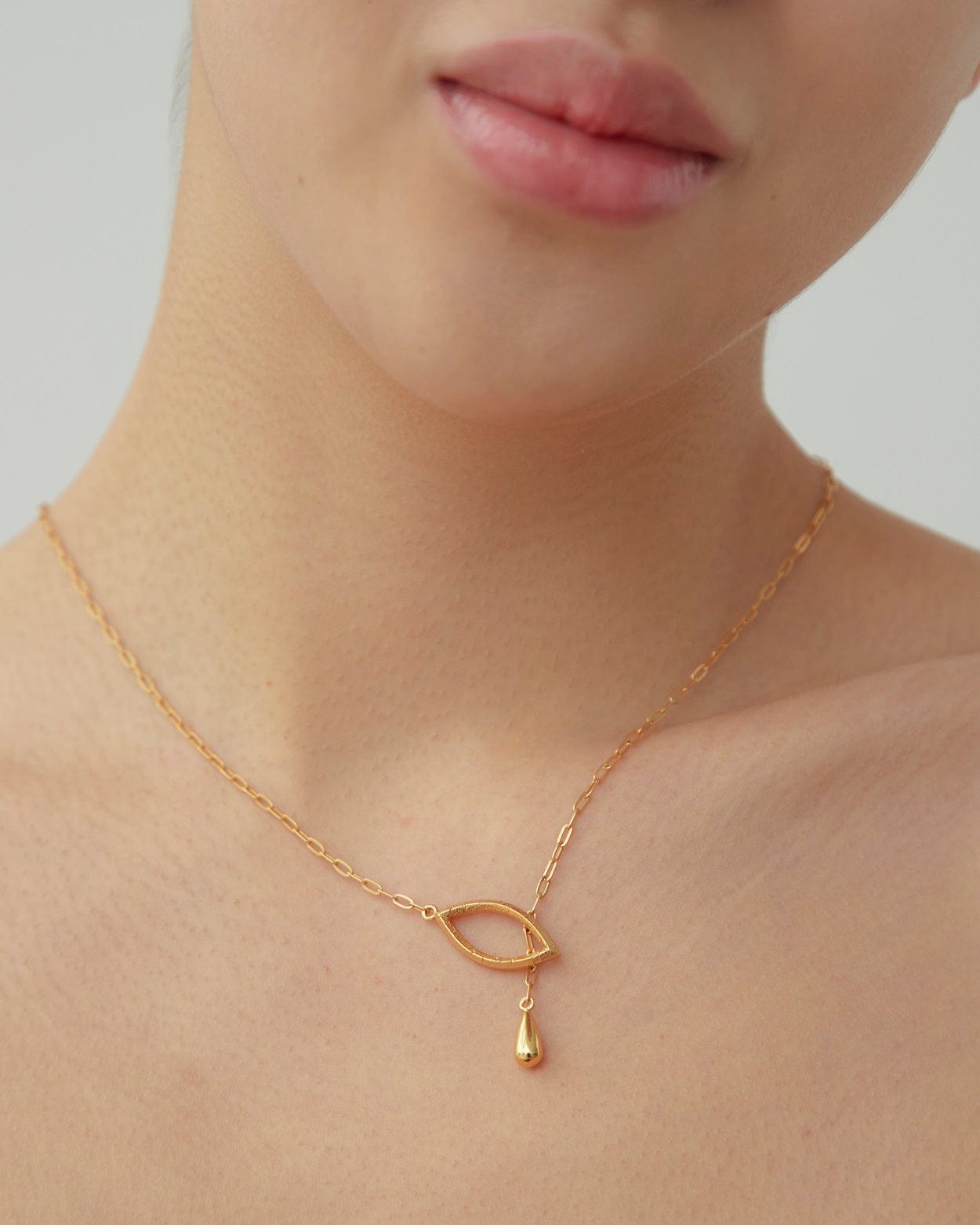 Dear Letterman Necklace Dame Gold Necklace