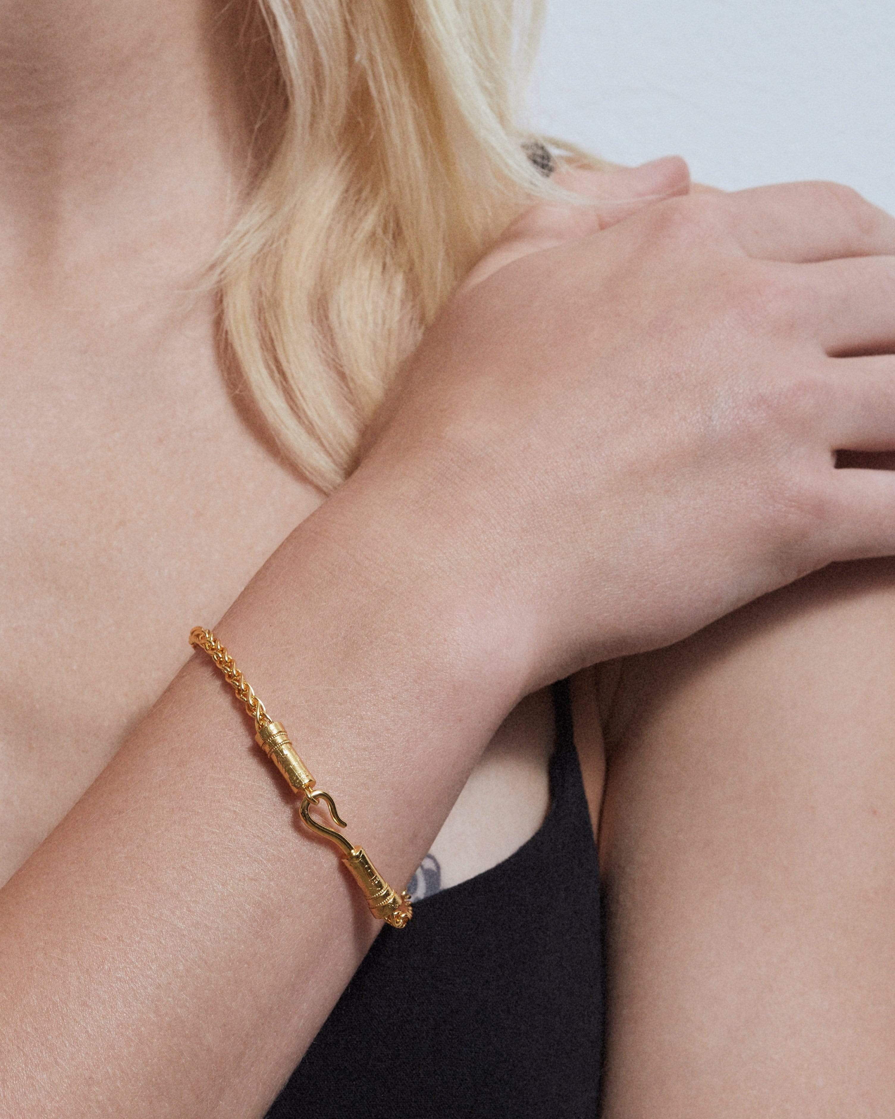 Dear Letterman Bracelet Hanun Gold Bracelet