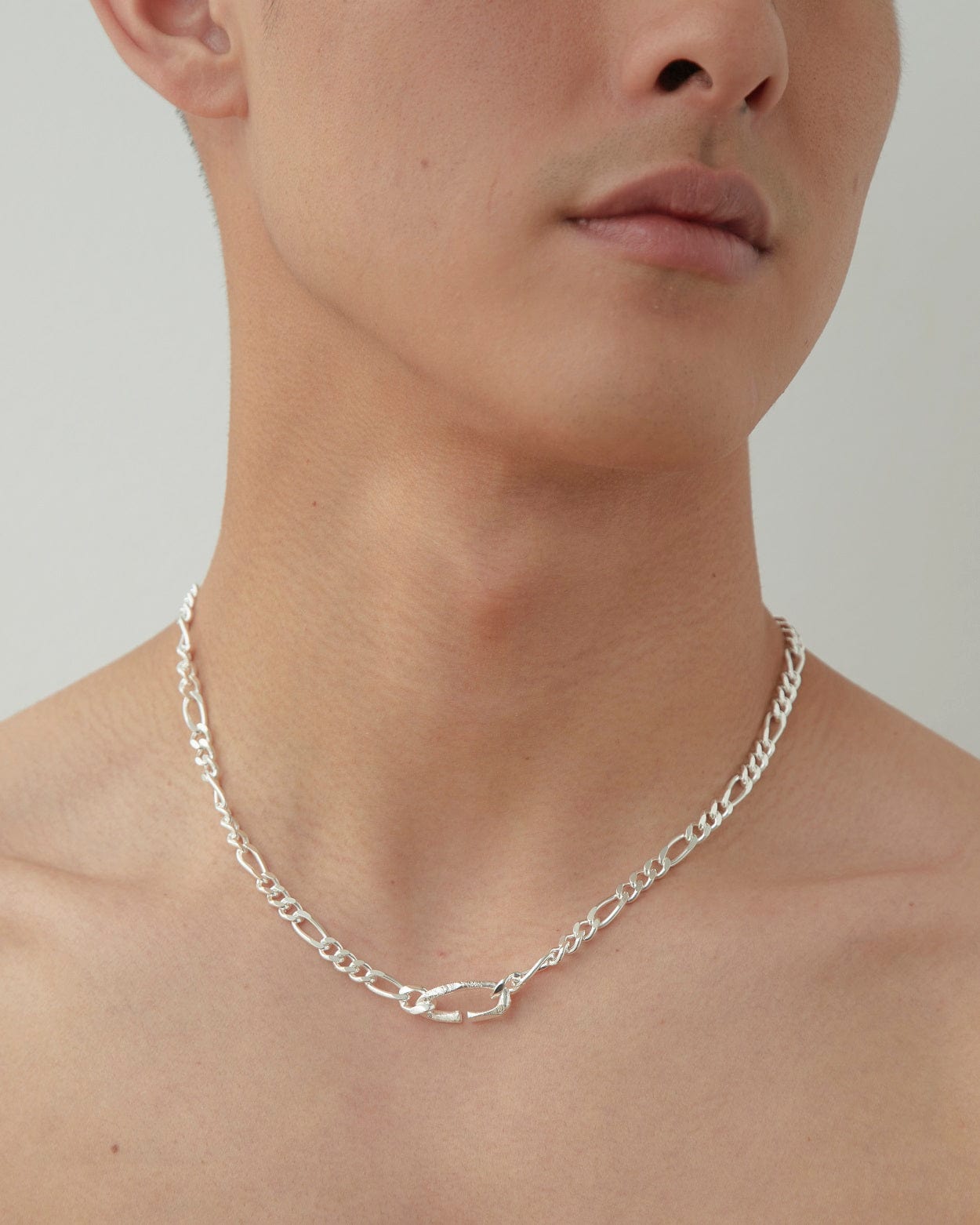Dear Letterman Necklace Masir Silver Bold Necklace