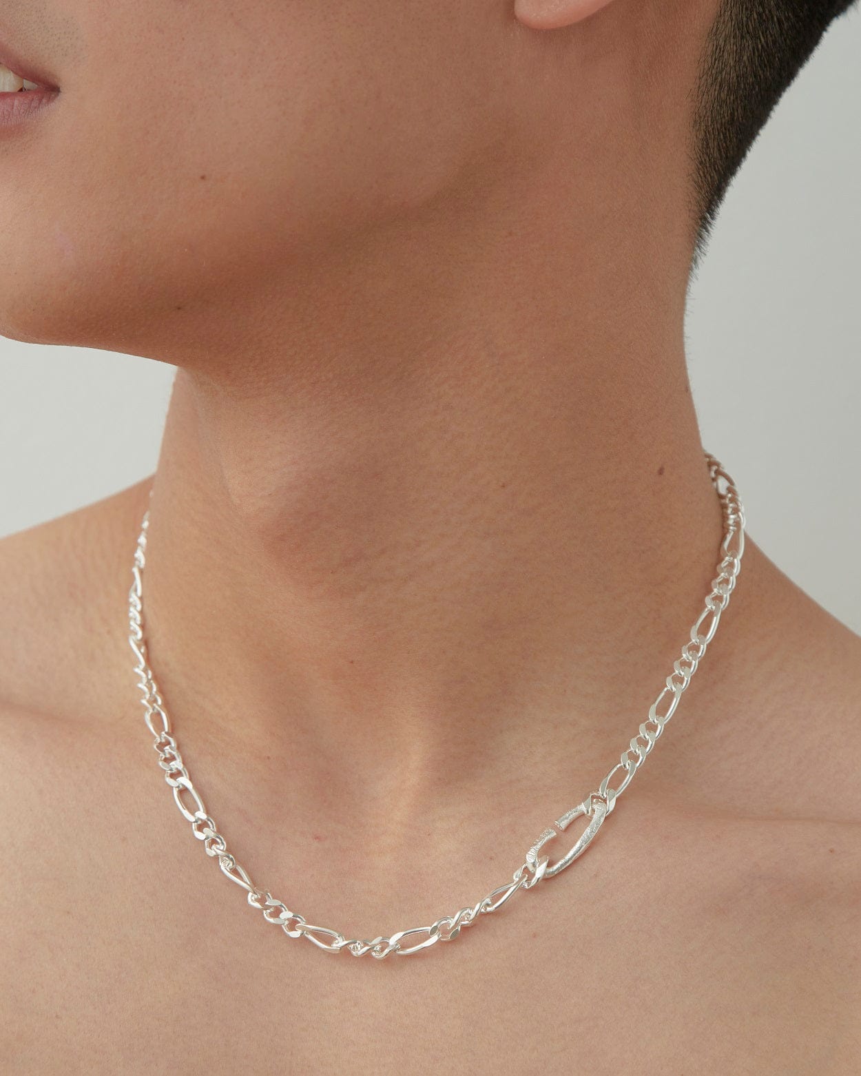 Dear Letterman Necklace Masir Silver Bold Necklace