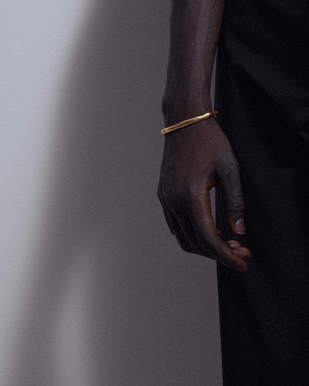 Dear Letterman Bracelet Nadim Gold Bangle