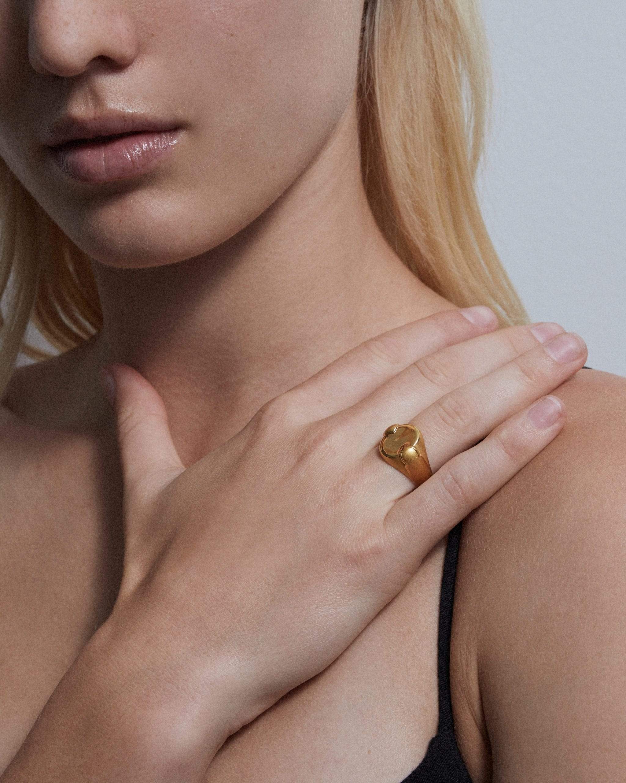 Dear Letterman Ring Waed Gold Ring