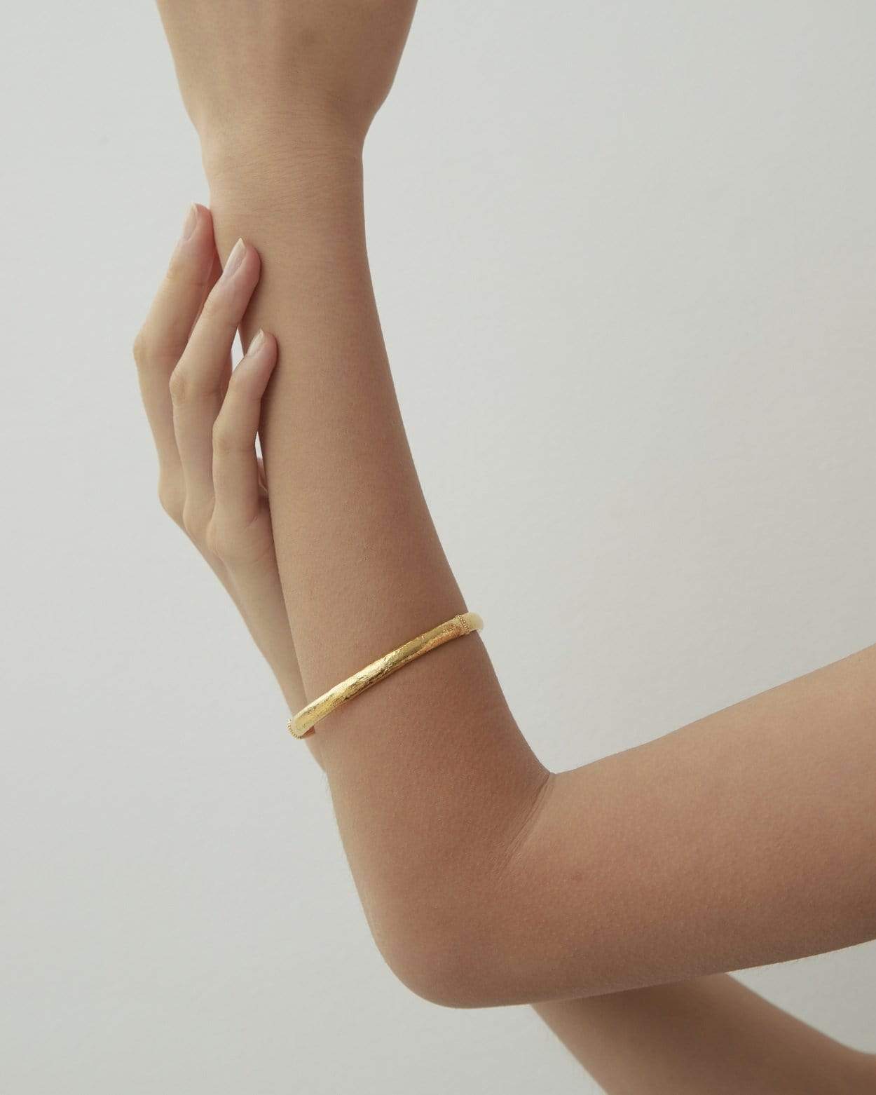 Dear Letterman Bracelet Ziyan Gold Bangle