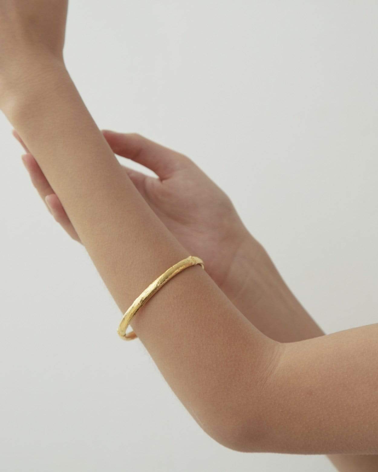 Dear Letterman Bracelet Ziyan Gold Bangle