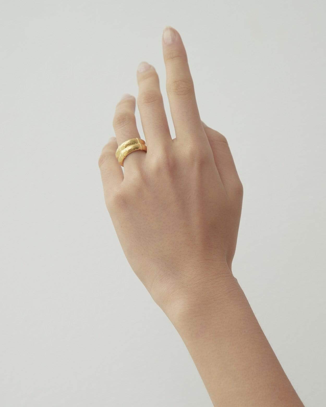 Dear Letterman Ring Ziyan Gold Ring