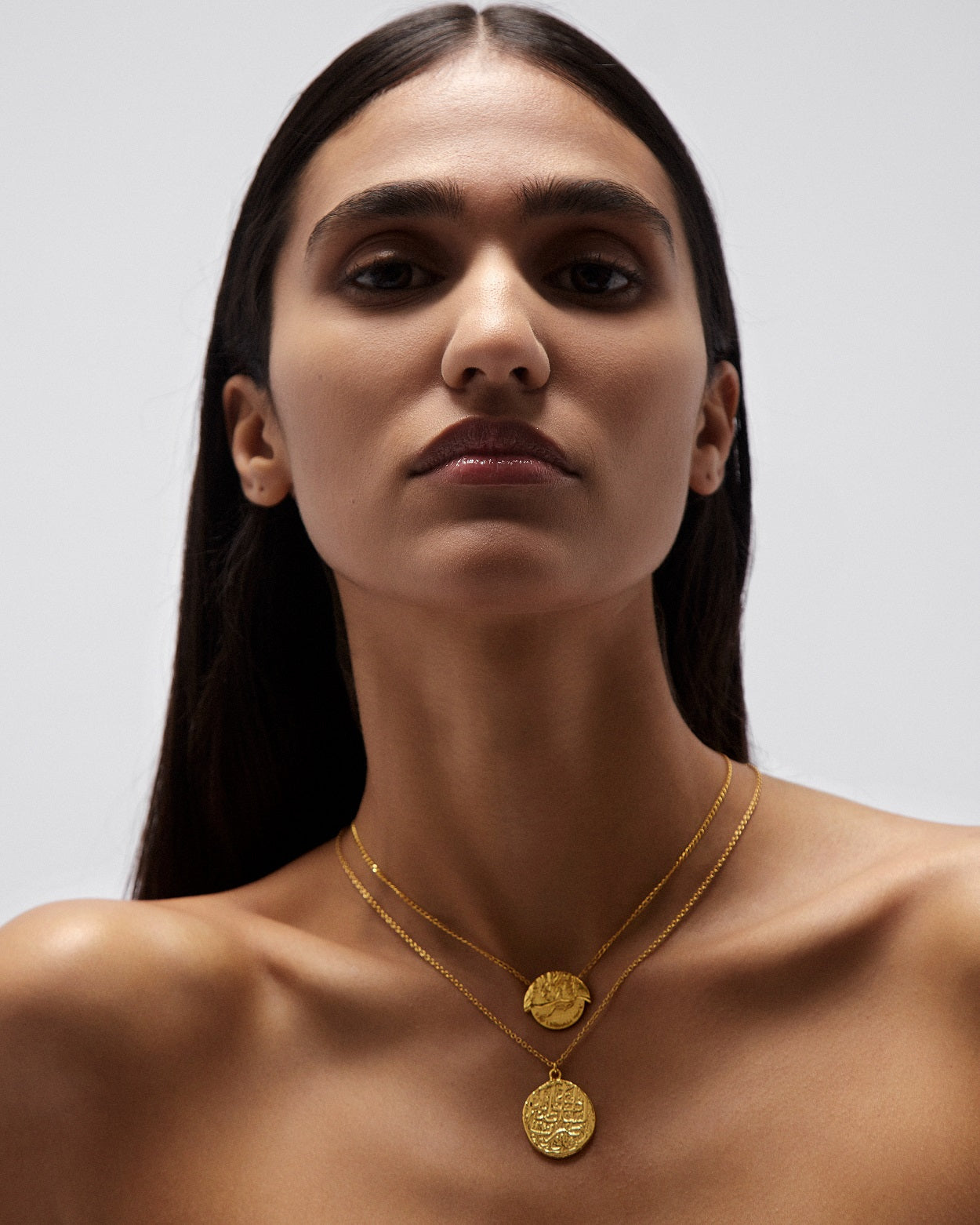 Trending Styles: How Layered Necklaces are Redefining Fashion