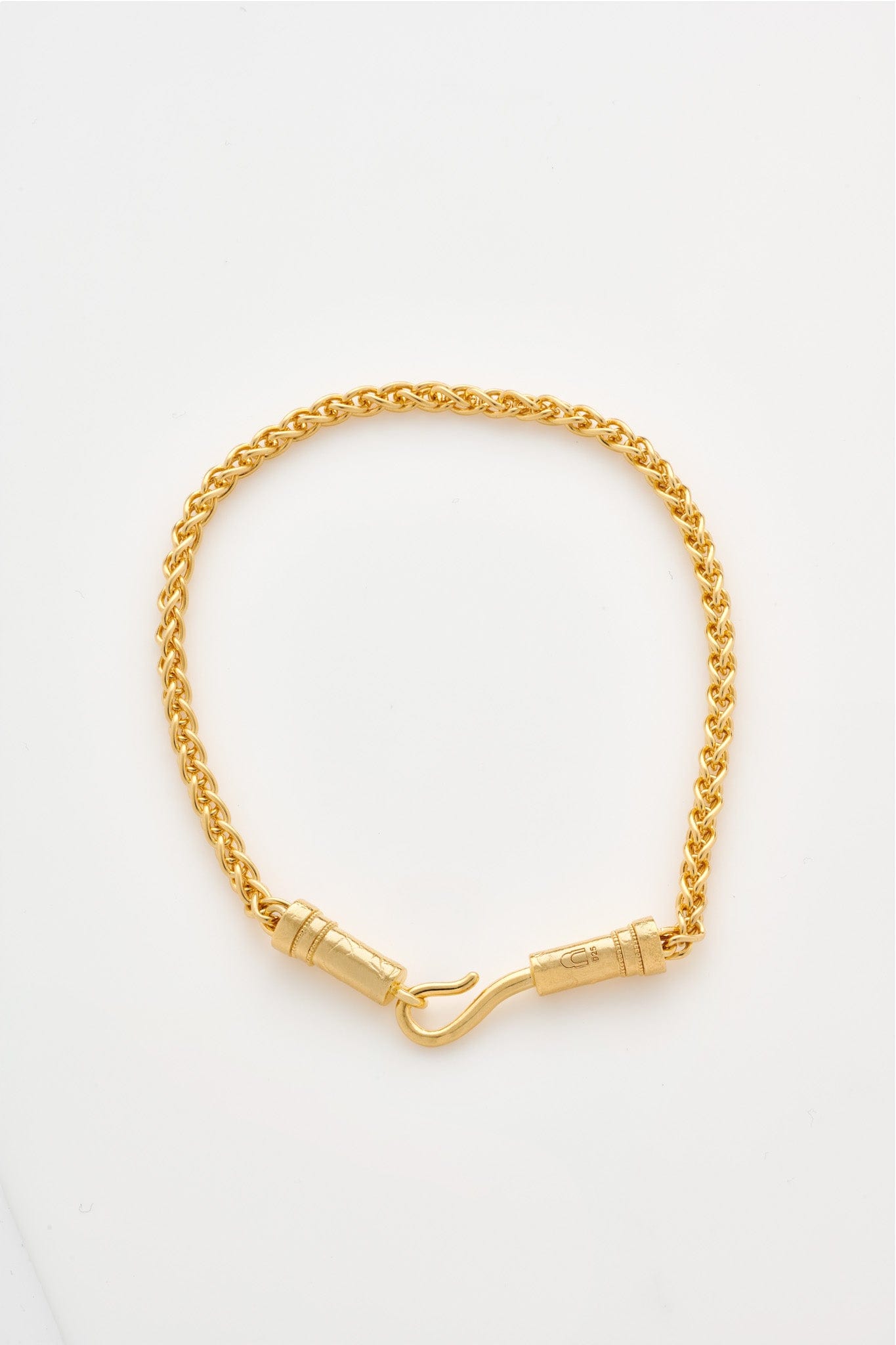 Dear Letterman Bracelet Hanun Gold Bracelet