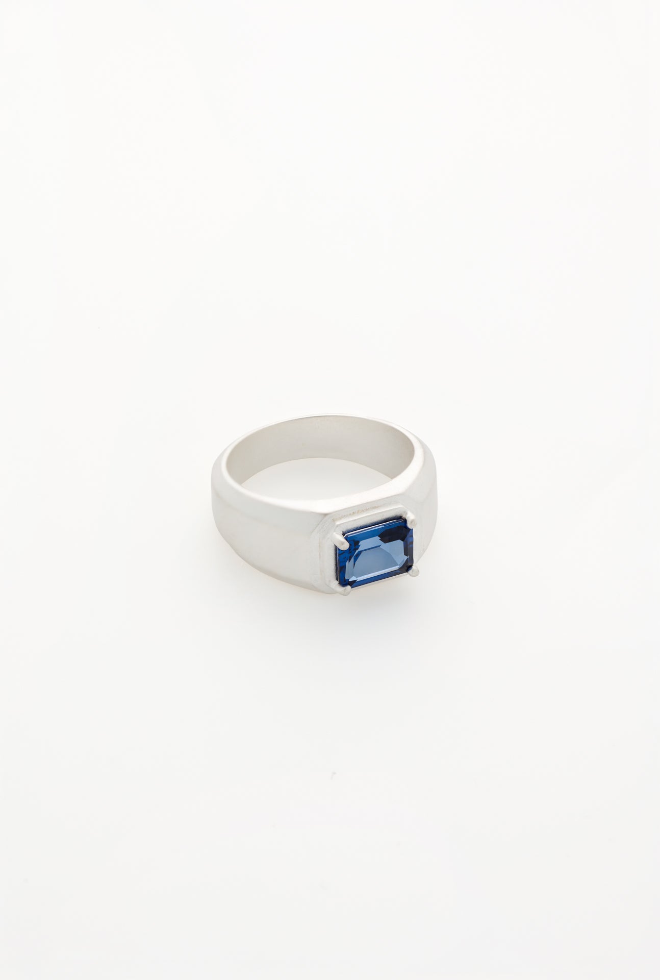 Dear Letterman Ring Joud Sapphire Bold Ring