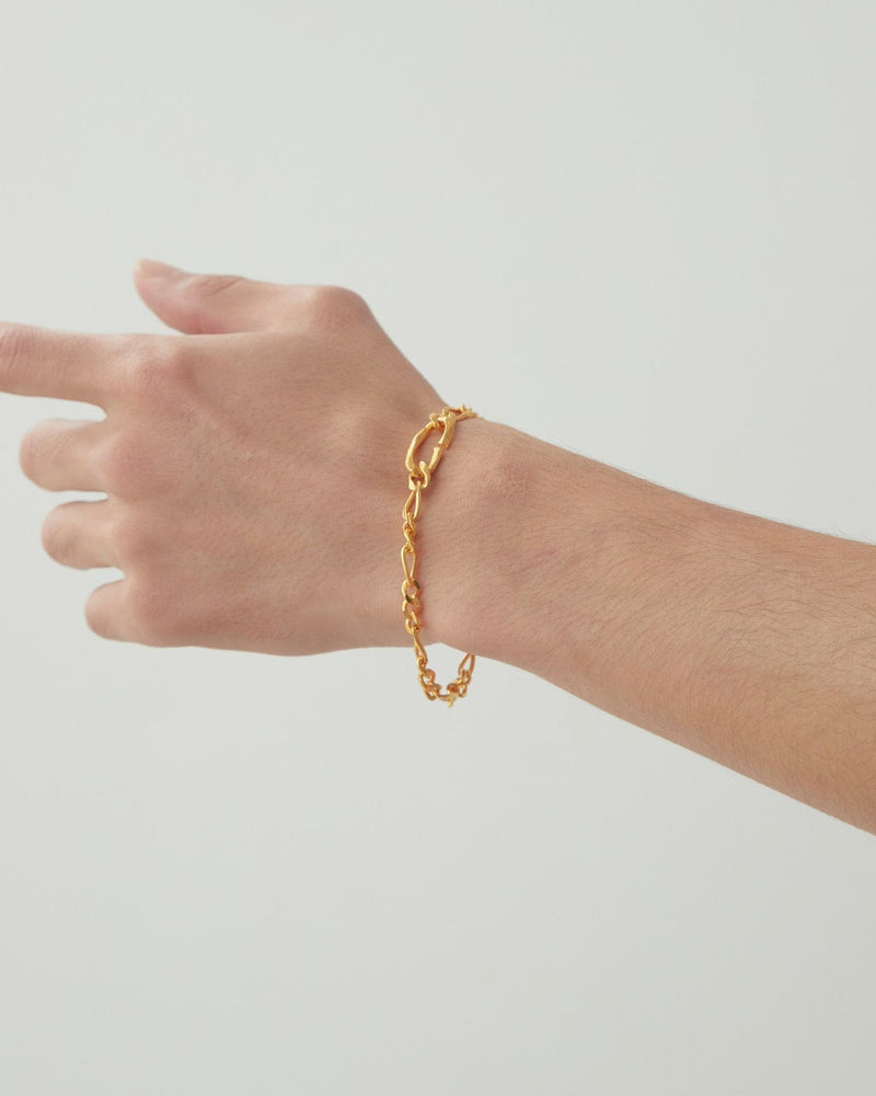 Dear Letterman Bracelet Masir Bold Gold Bracelet